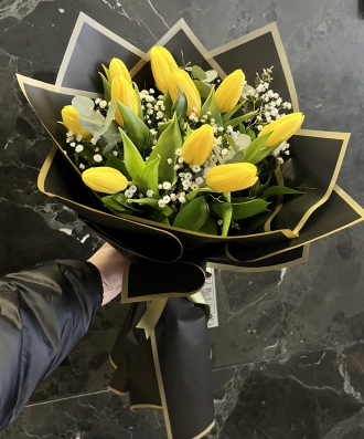 Sarı lale buketi